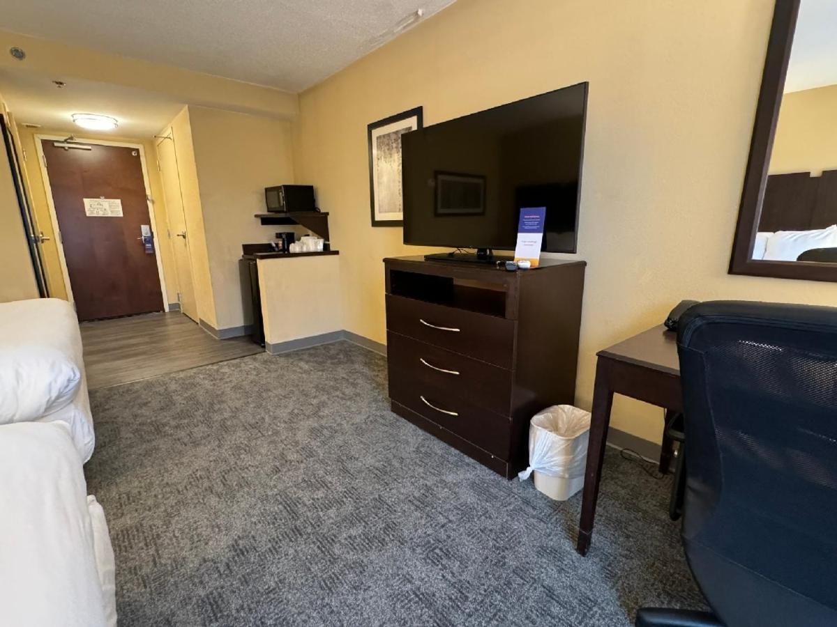 Comfort Inn & Suites Lexington Park Exteriör bild
