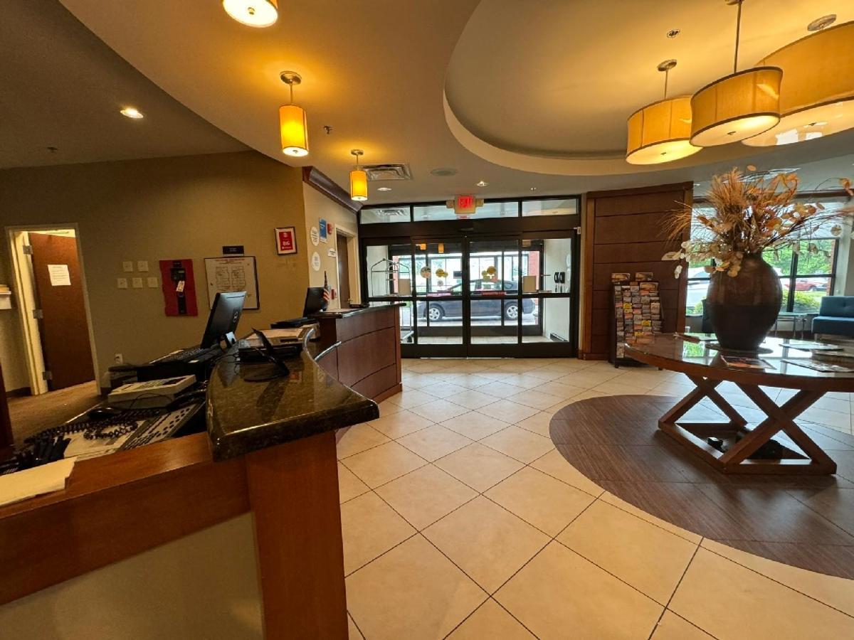 Comfort Inn & Suites Lexington Park Exteriör bild